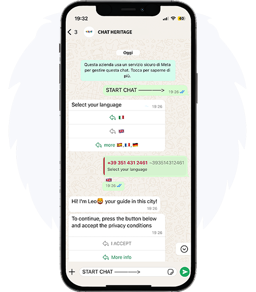 Screenshot di WhatsApp con Leo che dà il benvenuto